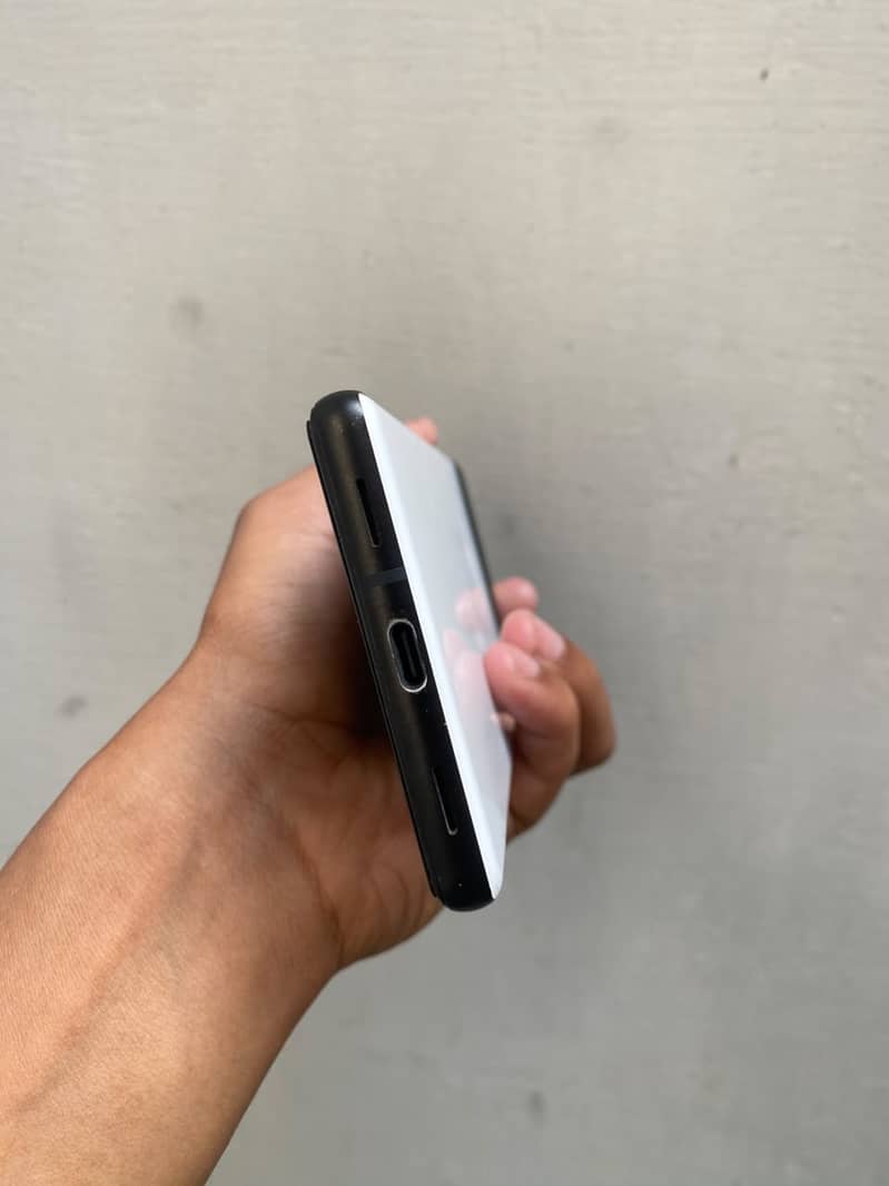 Google Pixel 6a 4