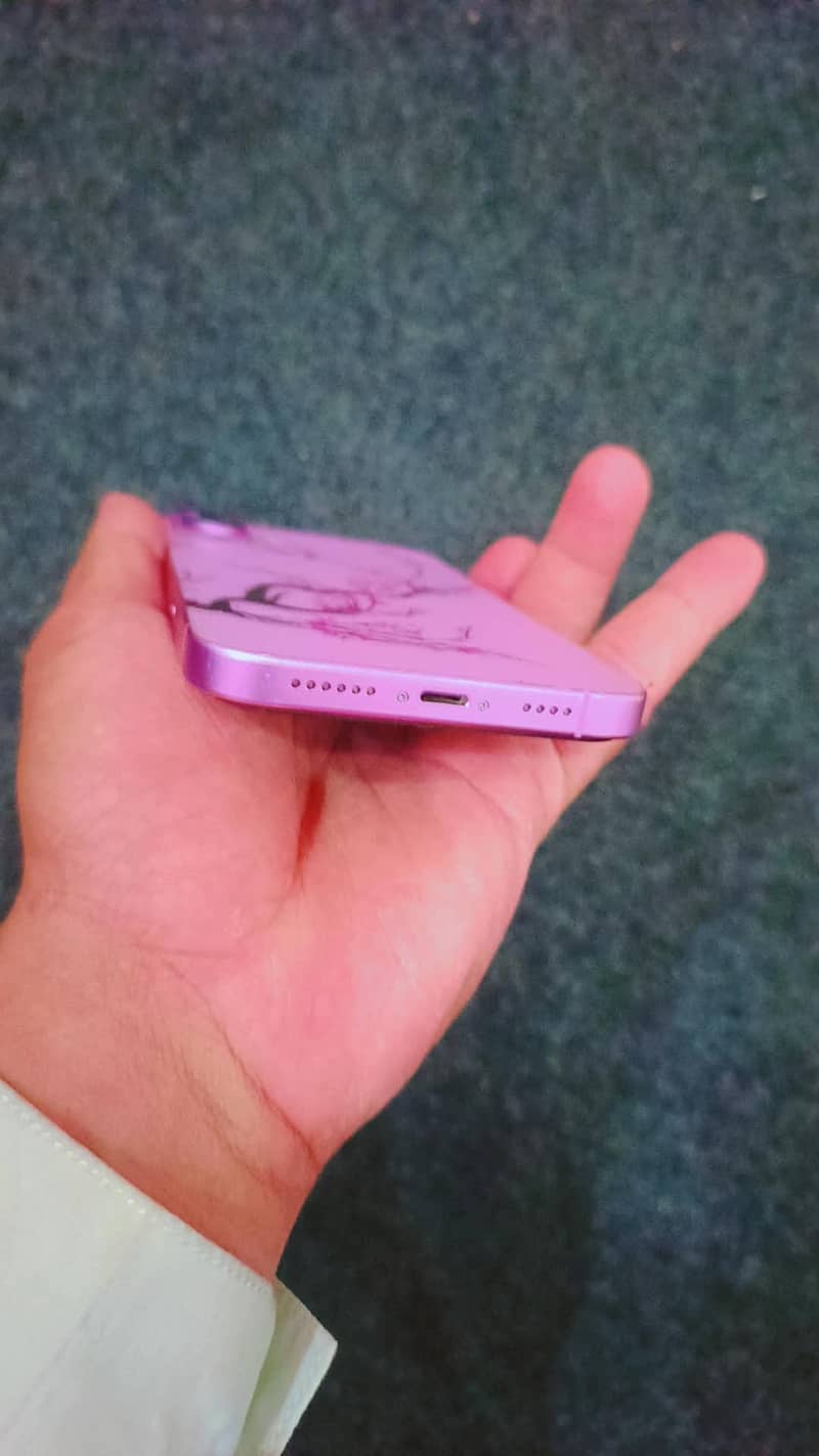 Apple iPhone 16 1