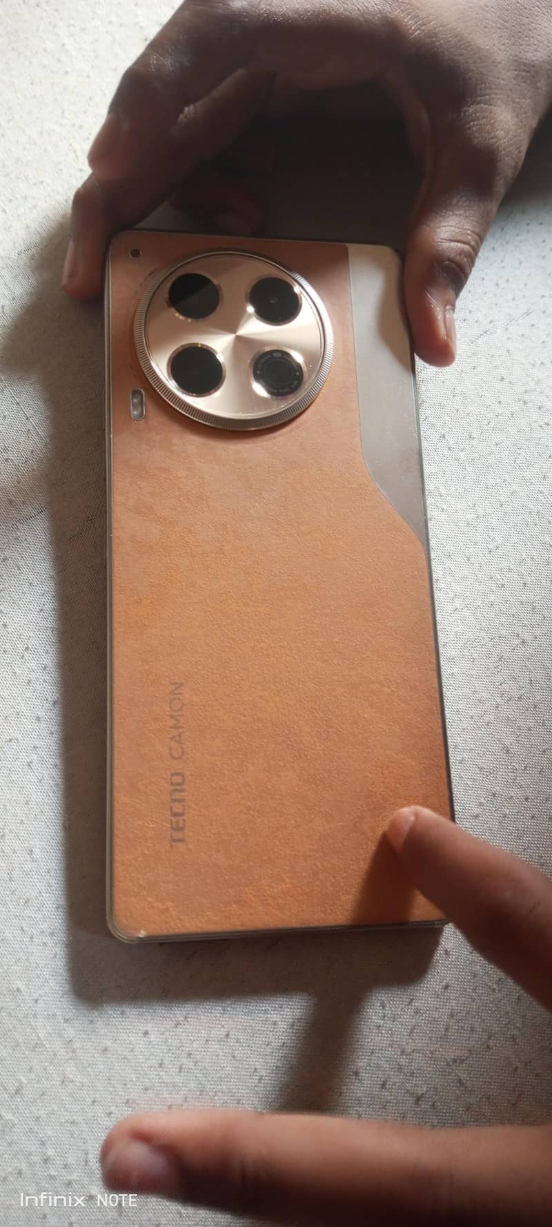 Tecno CAMON 30 8