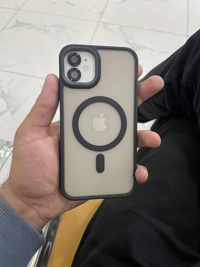 Apple iPhone 11 3