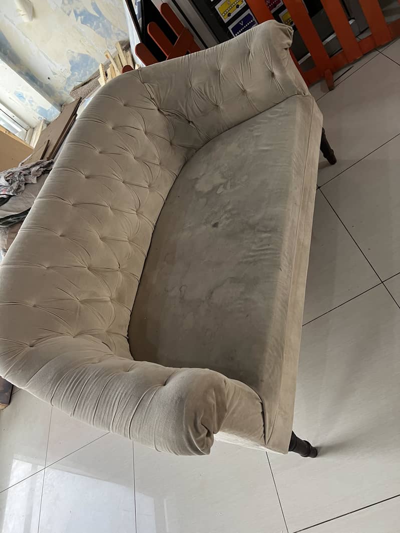 Nice comfortable sofa 1
