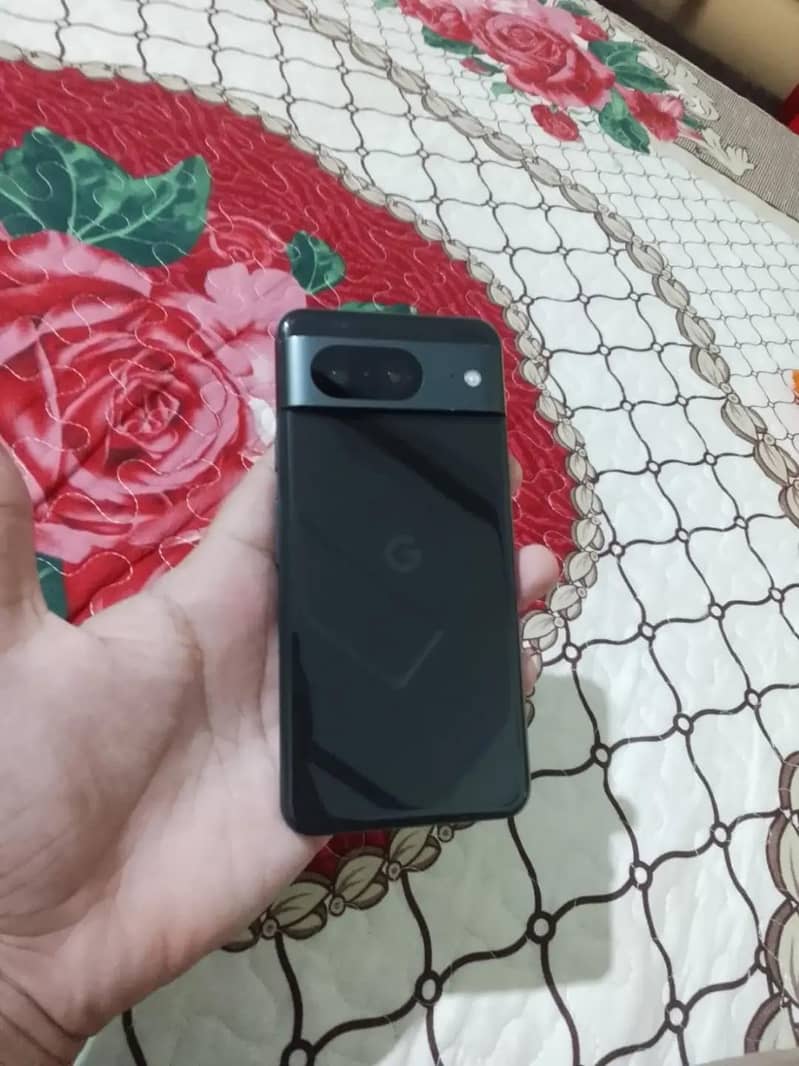 Google Pixel 8 1