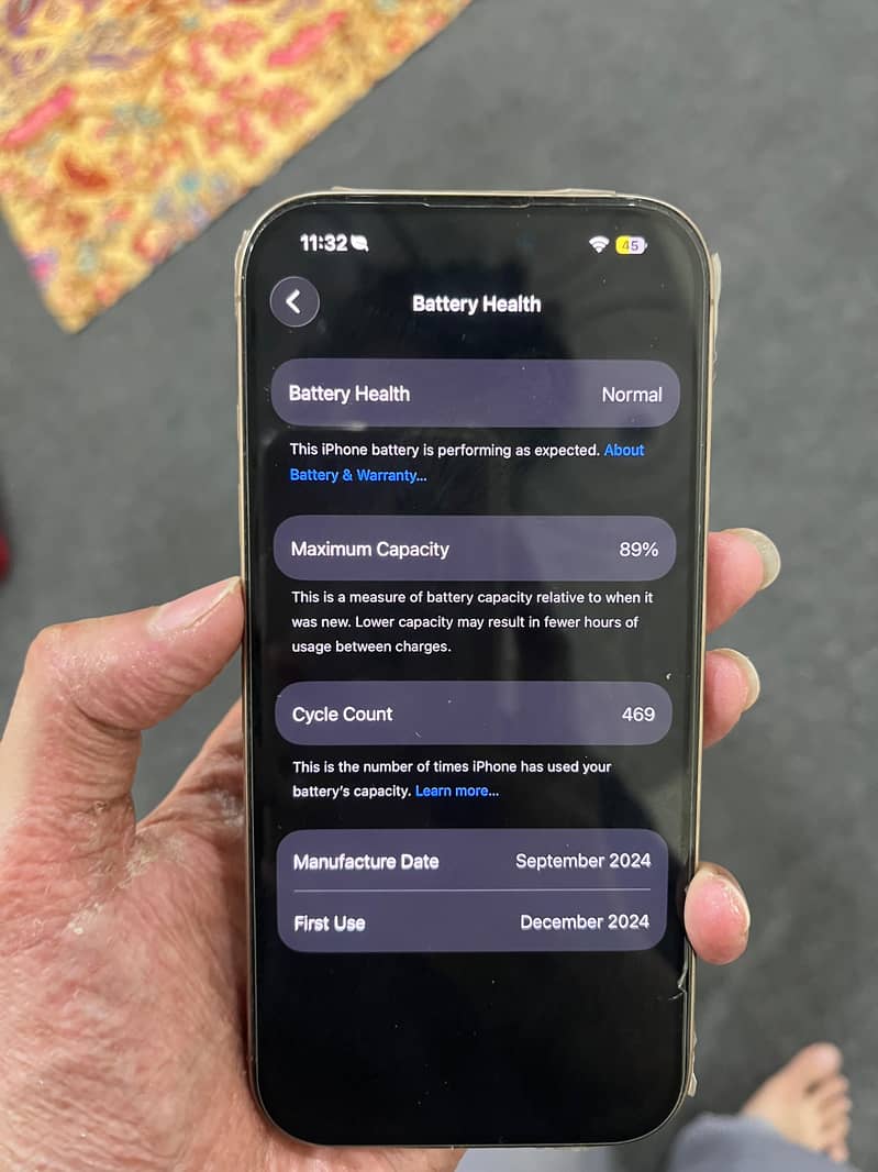 Apple iPhone 16 Pro 4