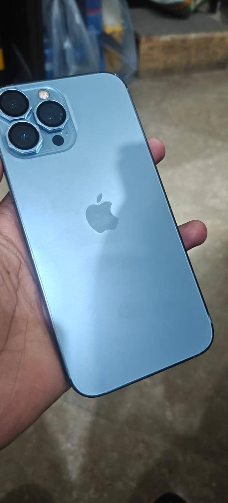 Apple iPhone 13 Pro Max 0
