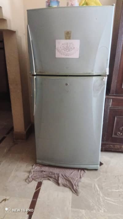 Dawlance fridge large size