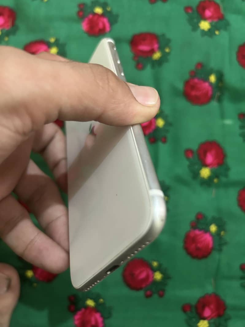 Apple iPhone SE 0