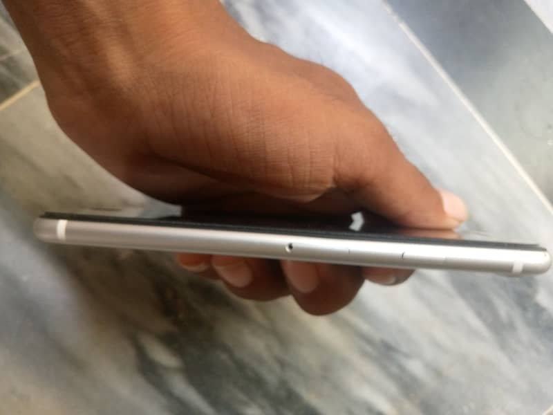 Apple iPhone SE 4