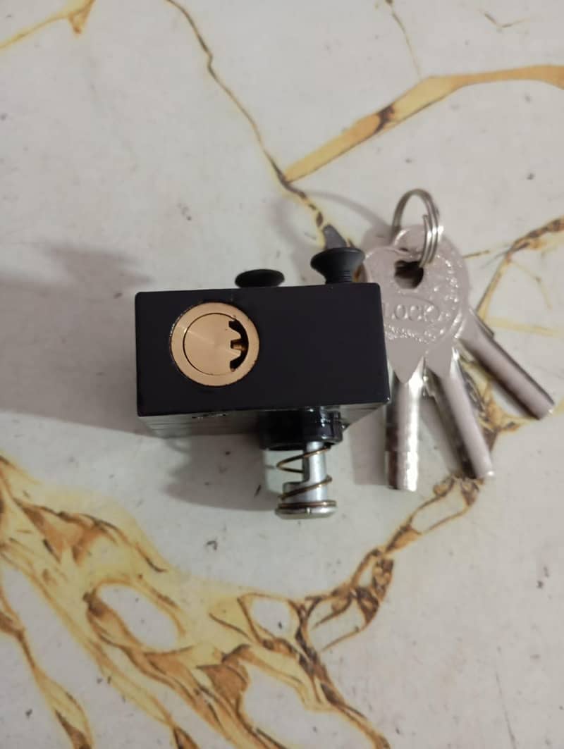 Puch lock 1