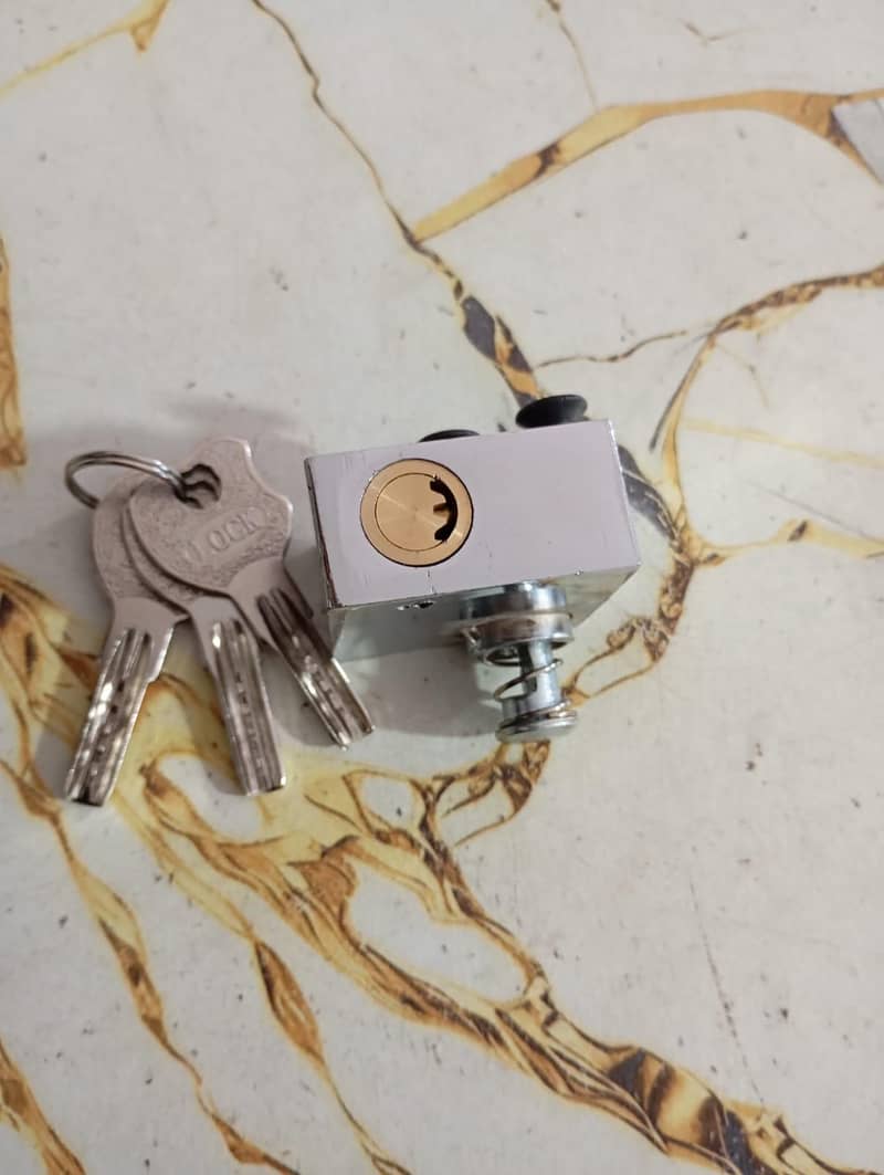 Puch lock 2