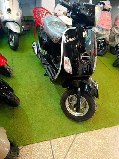 petrol scooty