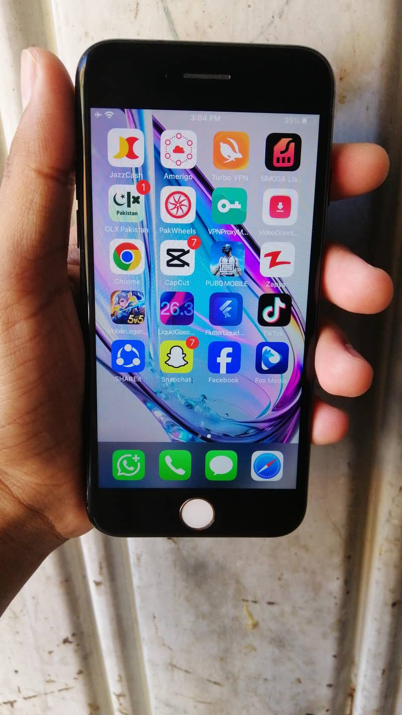 Apple iPhone 7 2