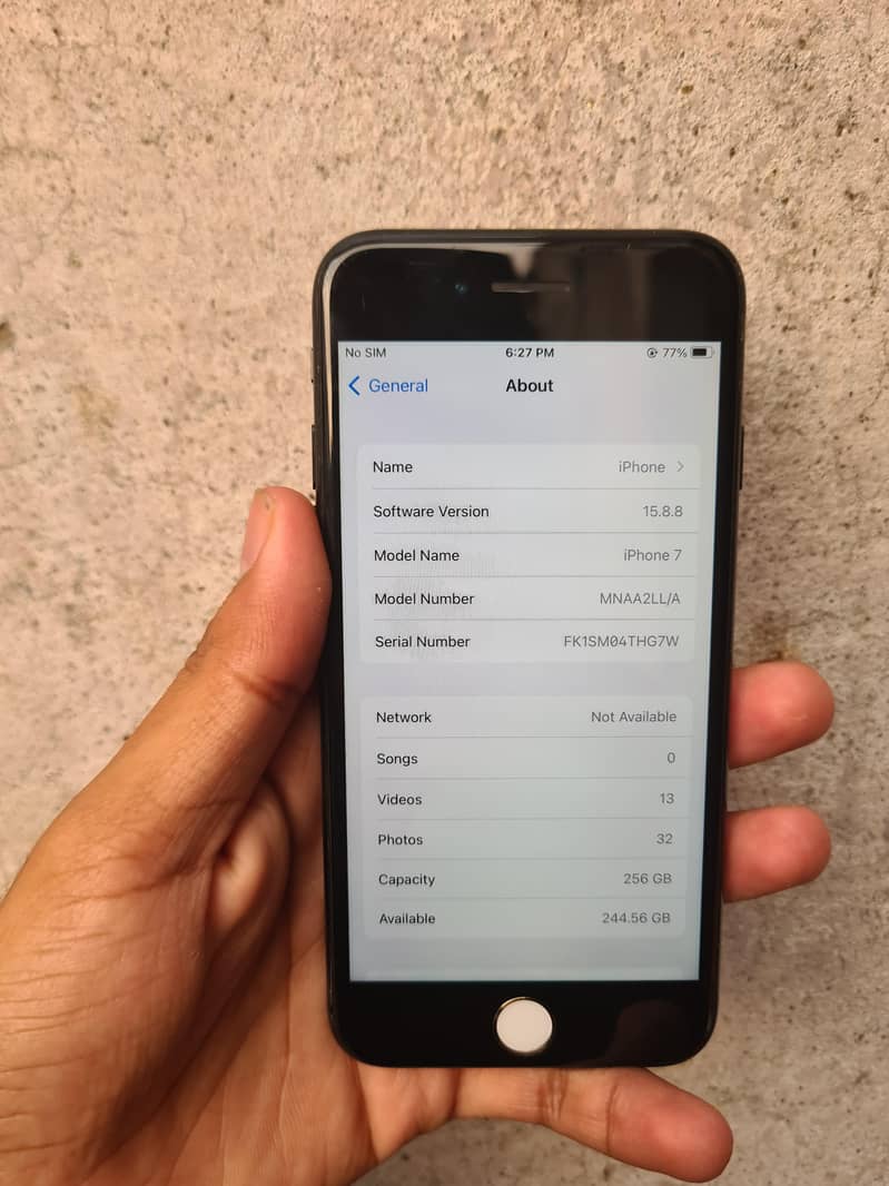 Apple iPhone 7 5