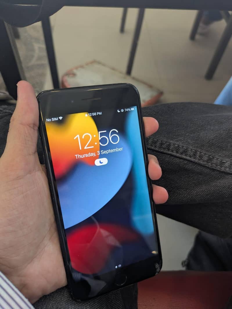 Apple iPhone 7 Plus 1