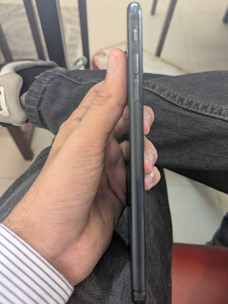 Apple iPhone 7 Plus 2
