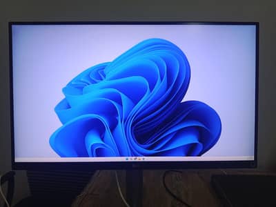 4K UHD IPS HDR Monitor 27 inch | LG 27UL650-W 27" –Excellent Condition