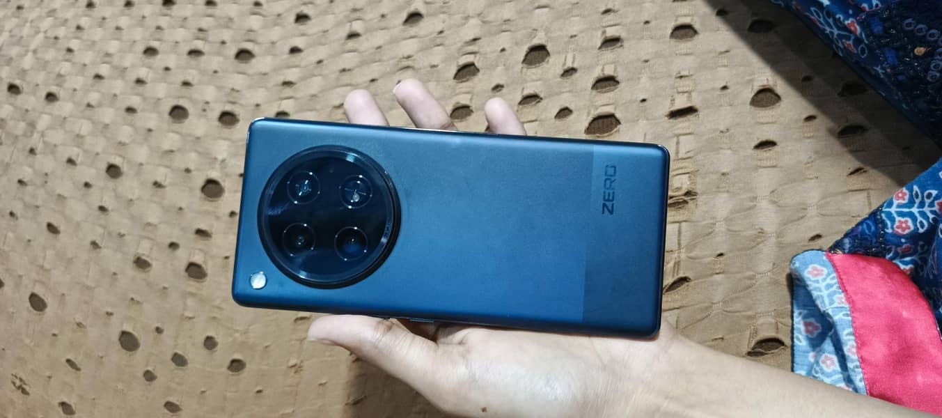 Infinix Zero 40 1