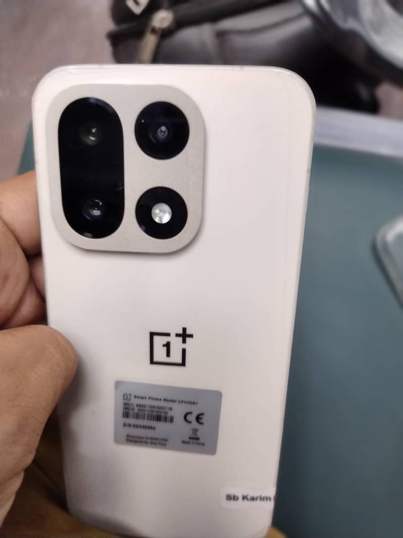 Oneplus 15 3