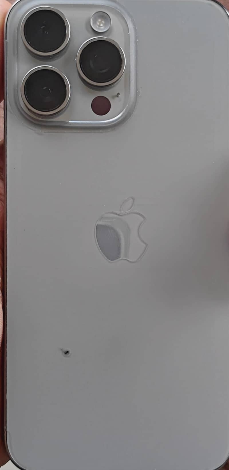Apple iPhone 15 Pro Max 5