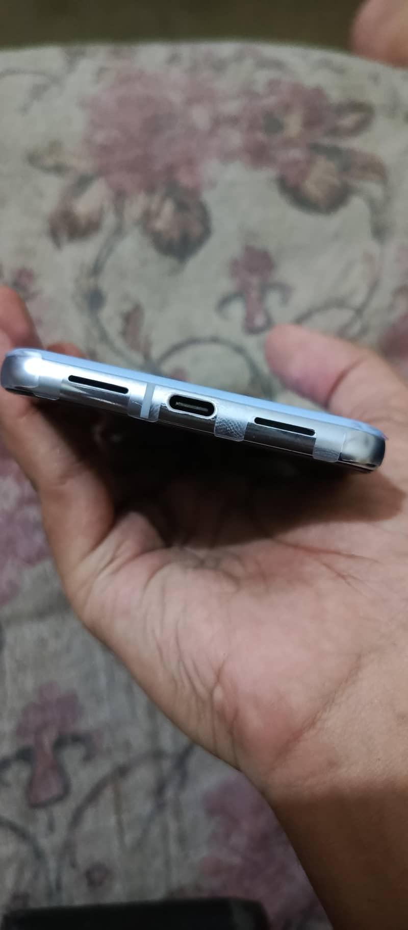 Google Pixel 8 Pro 4