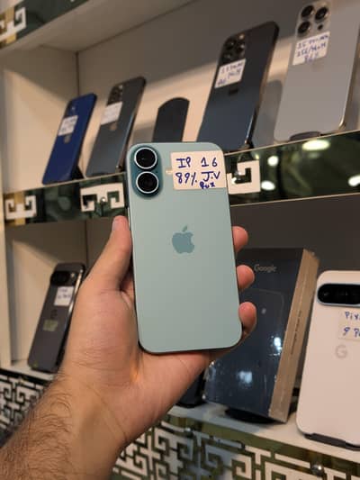 Apple iPhone 16