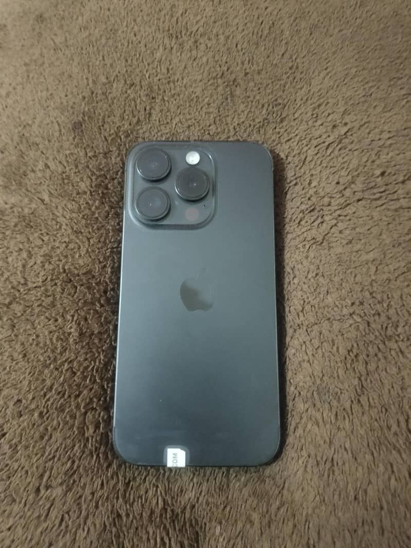 Apple iPhone 15 Pro 2