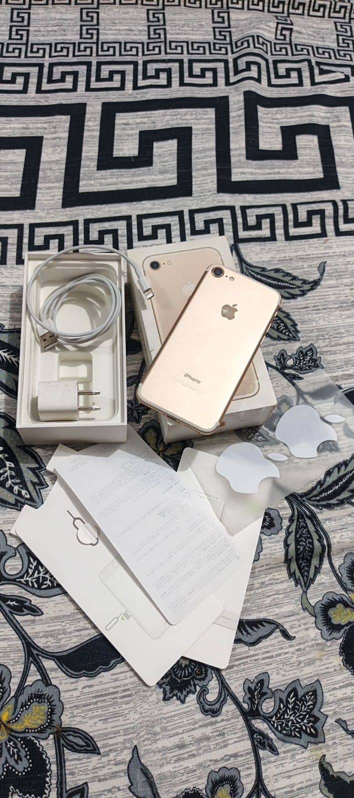 Apple iPhone 7 6