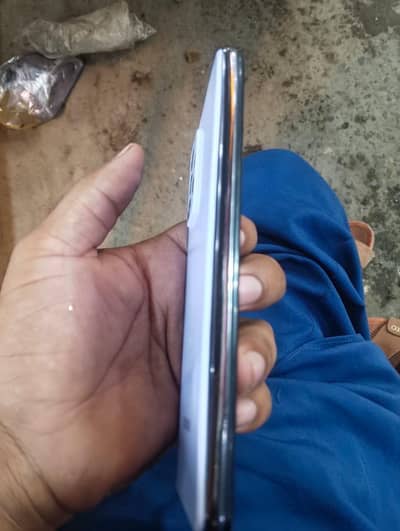 Samsung Mobile A52
