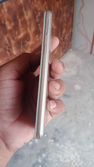 Oppo A37 All ok Exchng possible