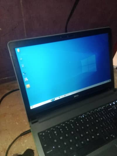 Dell laptop i7 5th generation in touch screen Led type display
