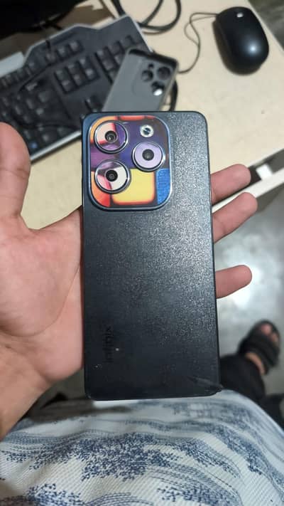Infinix Hot 40