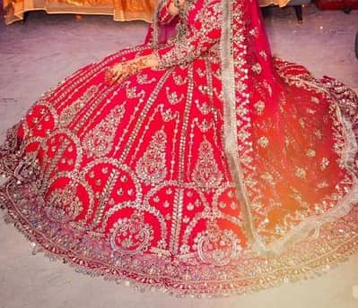 kashees bridal lehngas one time used lush condition