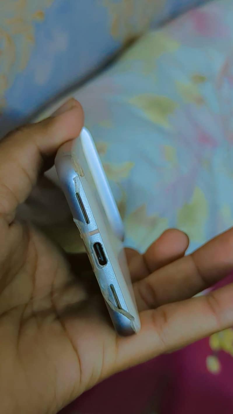 Google Pixel 8 2