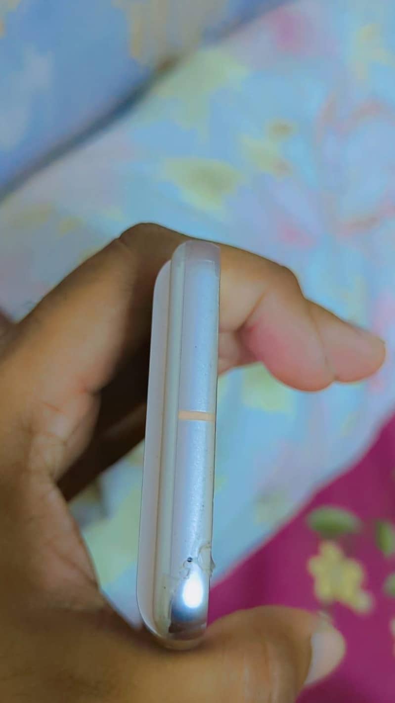 Google Pixel 8 3