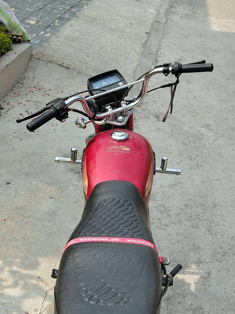unique UD 70 4