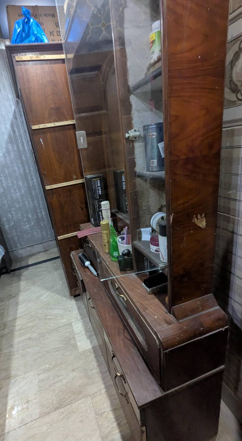 Dressing table 2