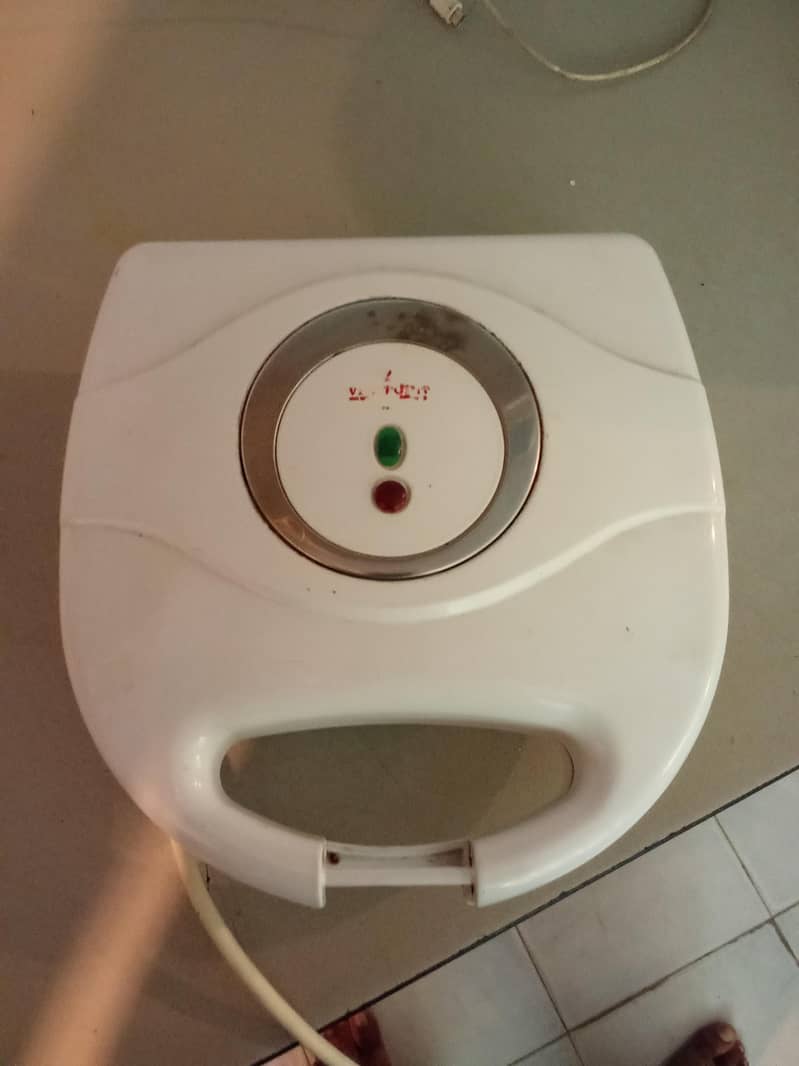 sandwich maker 0