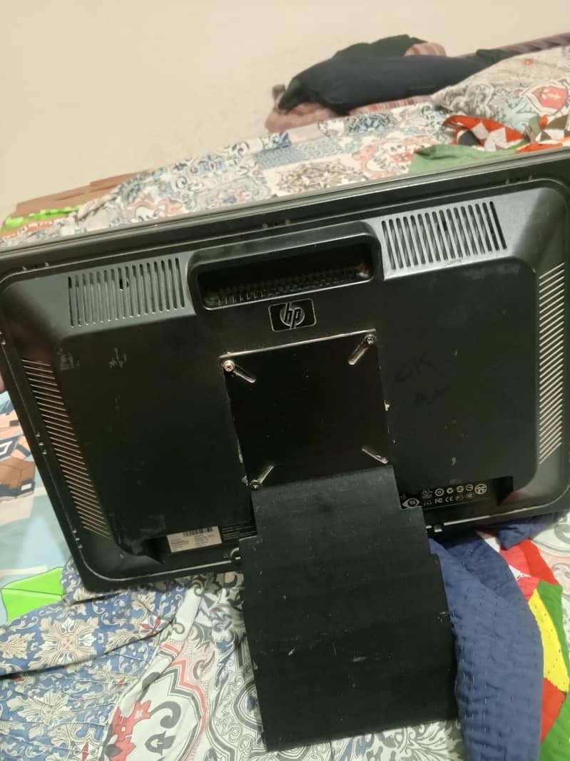 Monitor ,fully working ,read discription 3