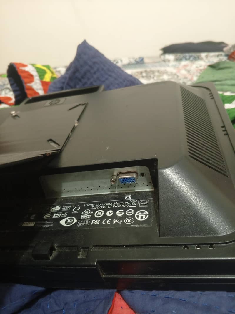 Monitor ,fully working ,read discription 5
