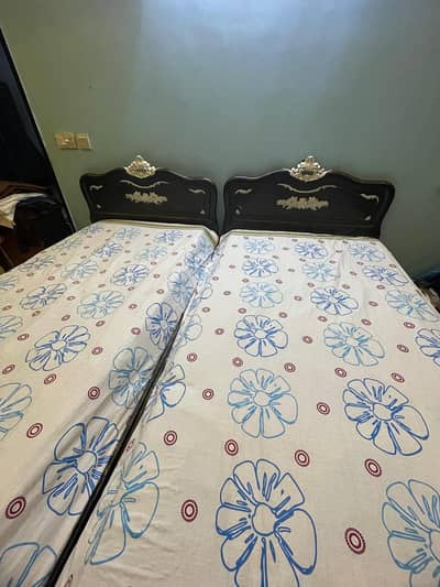 2 single bed for selll