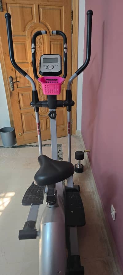 Slimline Elliptical or cross trainer K8718HA