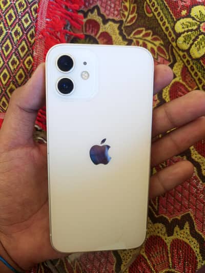 Apple iPhone 12
