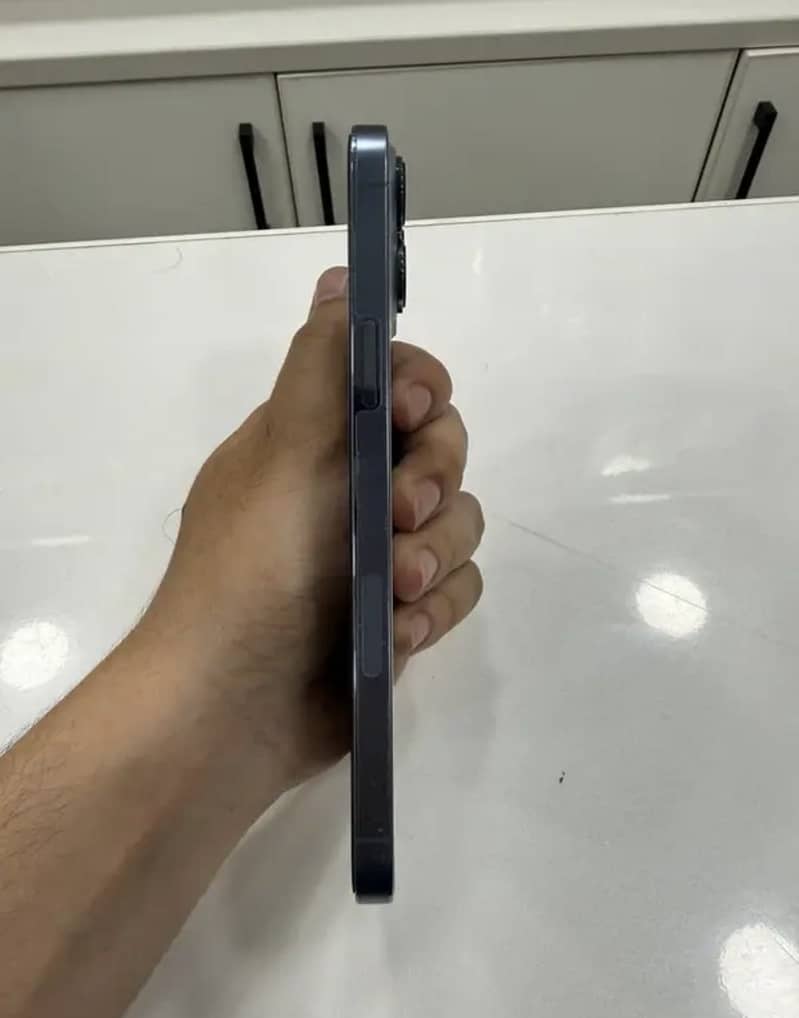 iPhone 13 Pro Max 5