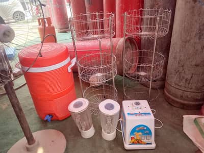 commercial juicer machine and cooler aur do tokri