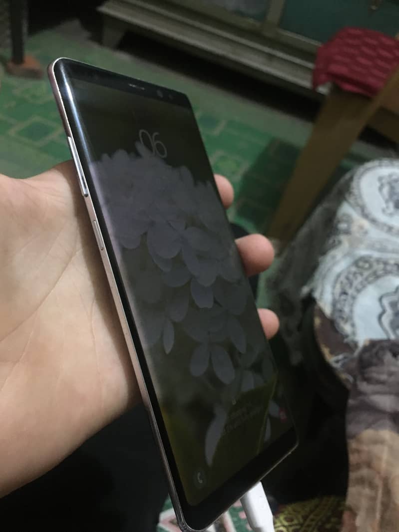 Samsung Mobile Note 8 1