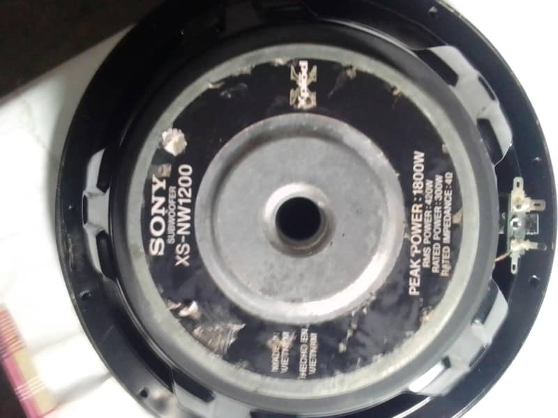 subwoofer 0