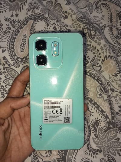 Infinix Hot 50i 4/128 with box (Argent sell) (Exchange possible)