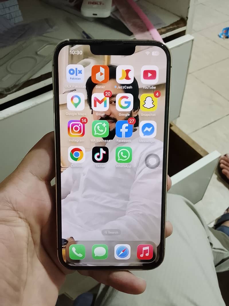 Apple iPhone 13 Pro 3
