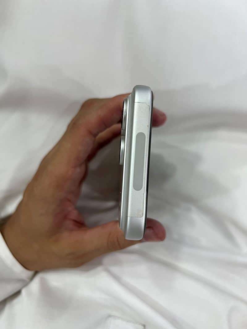 Apple iPhone 14 Pro Max 4