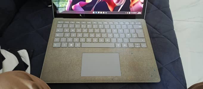 Microsoft surface Core i7 16gb 512 2k retina touch laptop