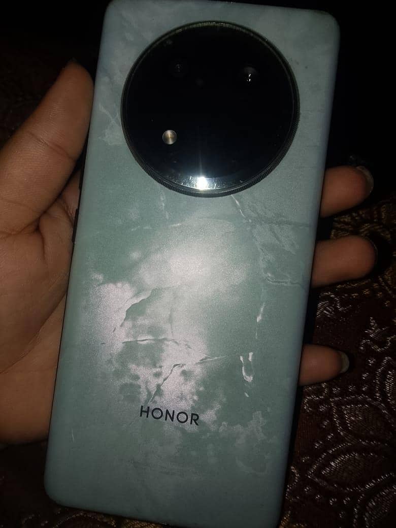 Honor X9c 1